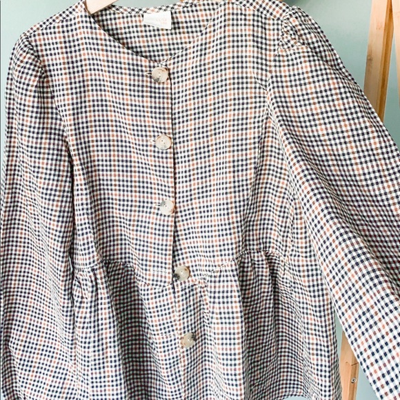 SOLD!🧺Zara button Down Blouse - Picture 3 of 5